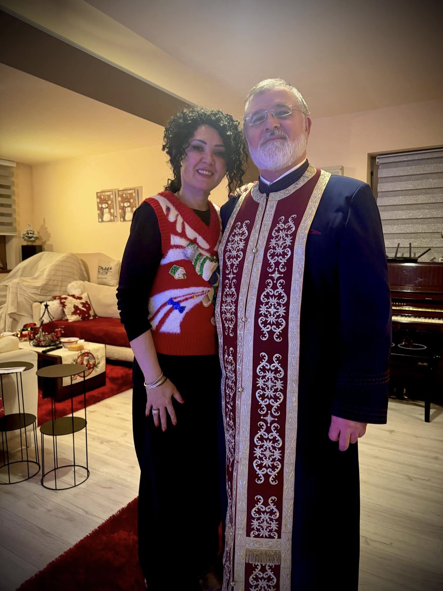 Imagini din casa în care locuiește Minodora. A decorat livingul în stil african: „Este încărcată cu pace și multă culoare”