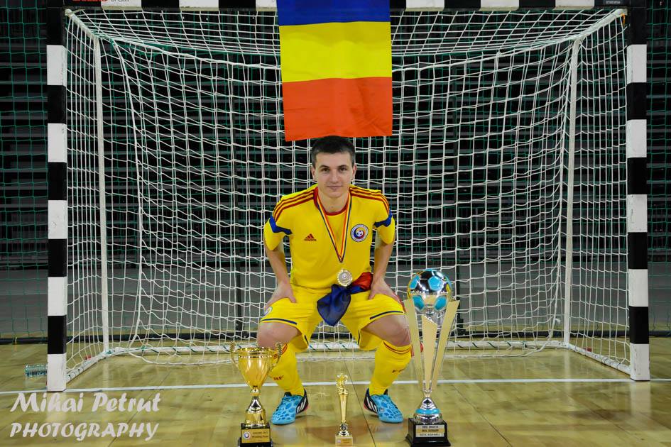 Disperarea medicului ce se ocupă de românii care au cucerit Europeanul de fotbal pentru diabetici: ^”Nimeni nu ne bagă în seamă! Am solicitat și Federația, și Ministerul, dar n-au trimis pe nimeni nici la premiere!”. Mai are nevoie de 27.000 de euro pentru acoperirea cheltuielilor cu organizarea de la Cluj-Napoca