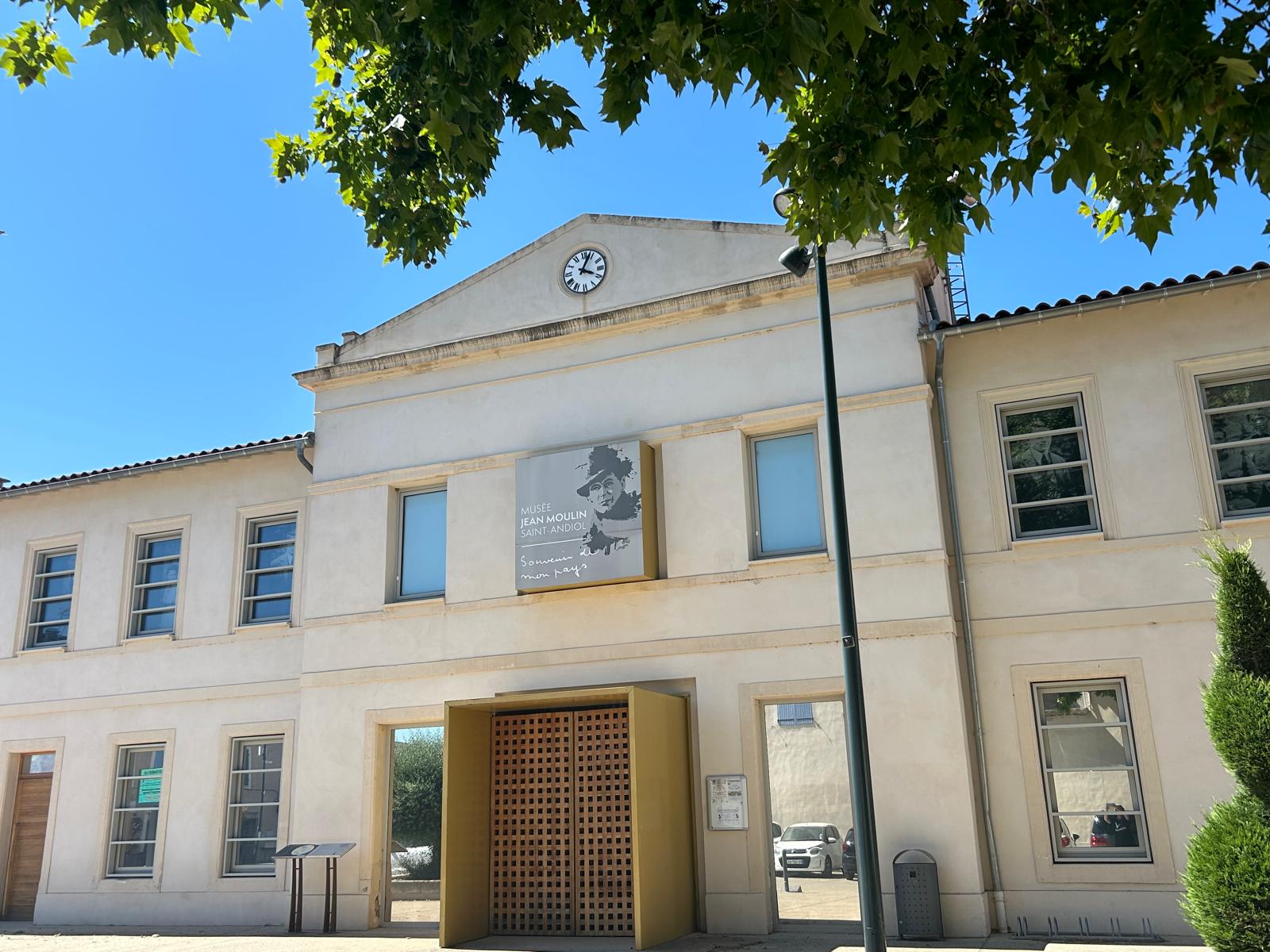 Ce muzee să vezi în Franța. De la Vagonul Armistițiului la casa natală a lui De Gaulle și Maison Léonie a lui Proust, de la Château de Saché Balzac la nuga și Nationale 7. Plus Amboise, câteva plaje și un munte