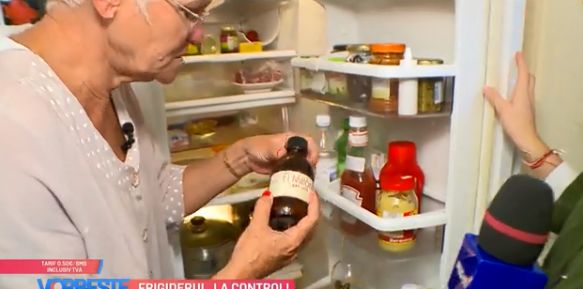 Ce are Monica Tatoiu în frigider. Ține agheasmă și anafură în el | FOTO