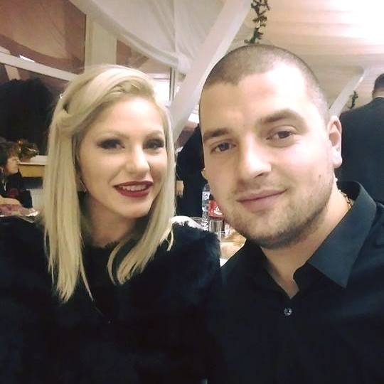Cele mai frumoase fotografii cu Bogdan și Hannelore de la Insula Iubirii. Orice s-ar zice, e clară iubirea dintre ei | FOTO