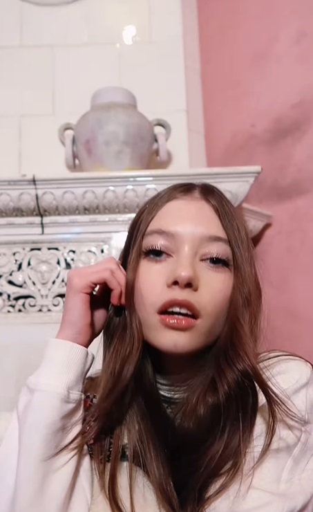 Ce a găsit Iulia Albu în podul casei sale istorice: „Este o problemă reală, ce ar trebui rezolvată”. Locuința e în plină renovare