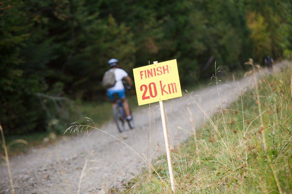 206 concurenți. la cea de-a III-a ediție a competiției de mountain bike din Moinești și Zemeș
