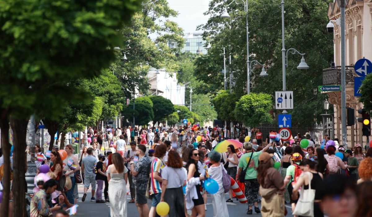 Bucharest Pride 2025. Număr record de participanți la ediția care marchează 20 de ani de la primul marș LGBTQIA+ din România