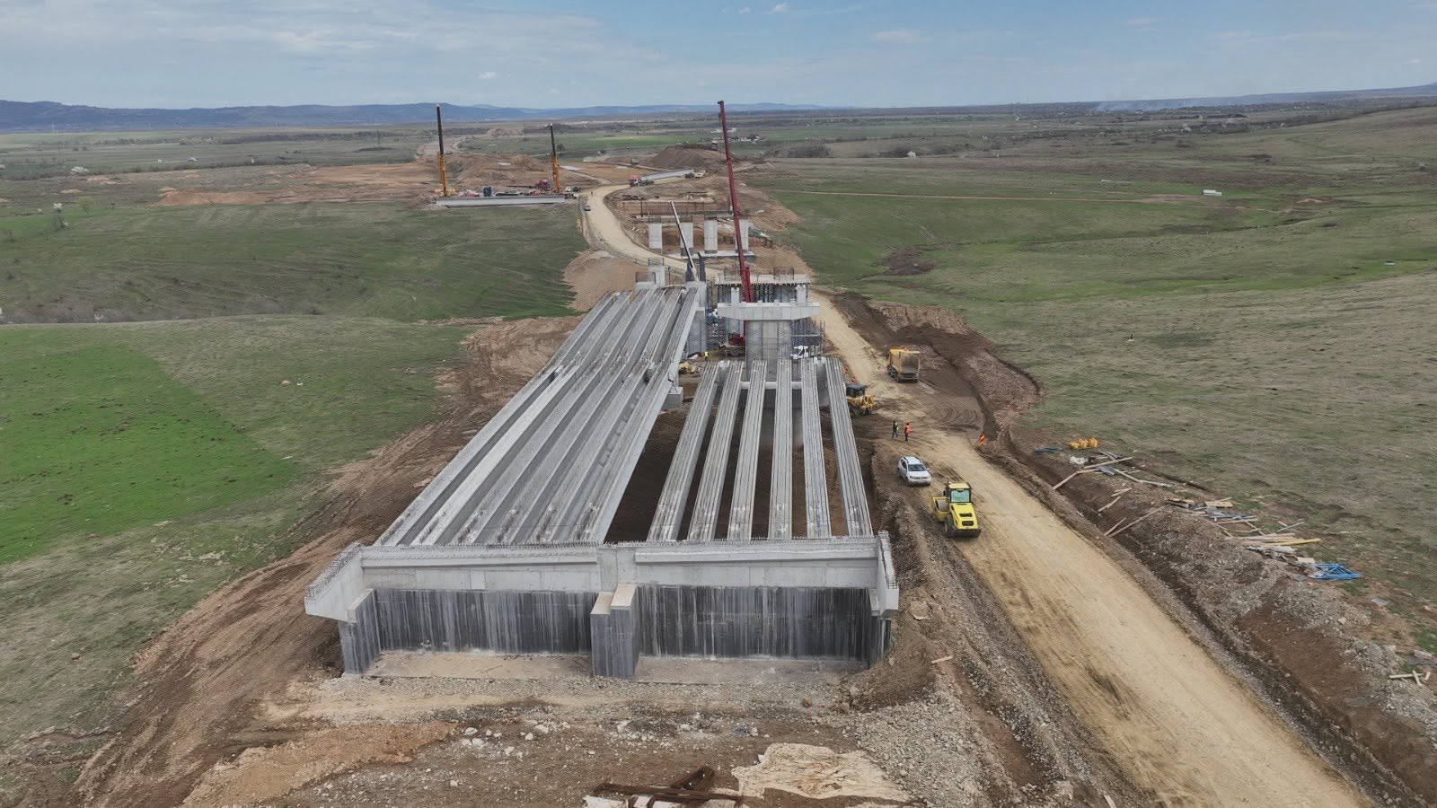 Radiografia șantierului de pe Autostrada Sibiu - Făgăraș A13, finanțată cu 6.390.000.000 de lei: Cât s-a lucrat pe cele patru loturi