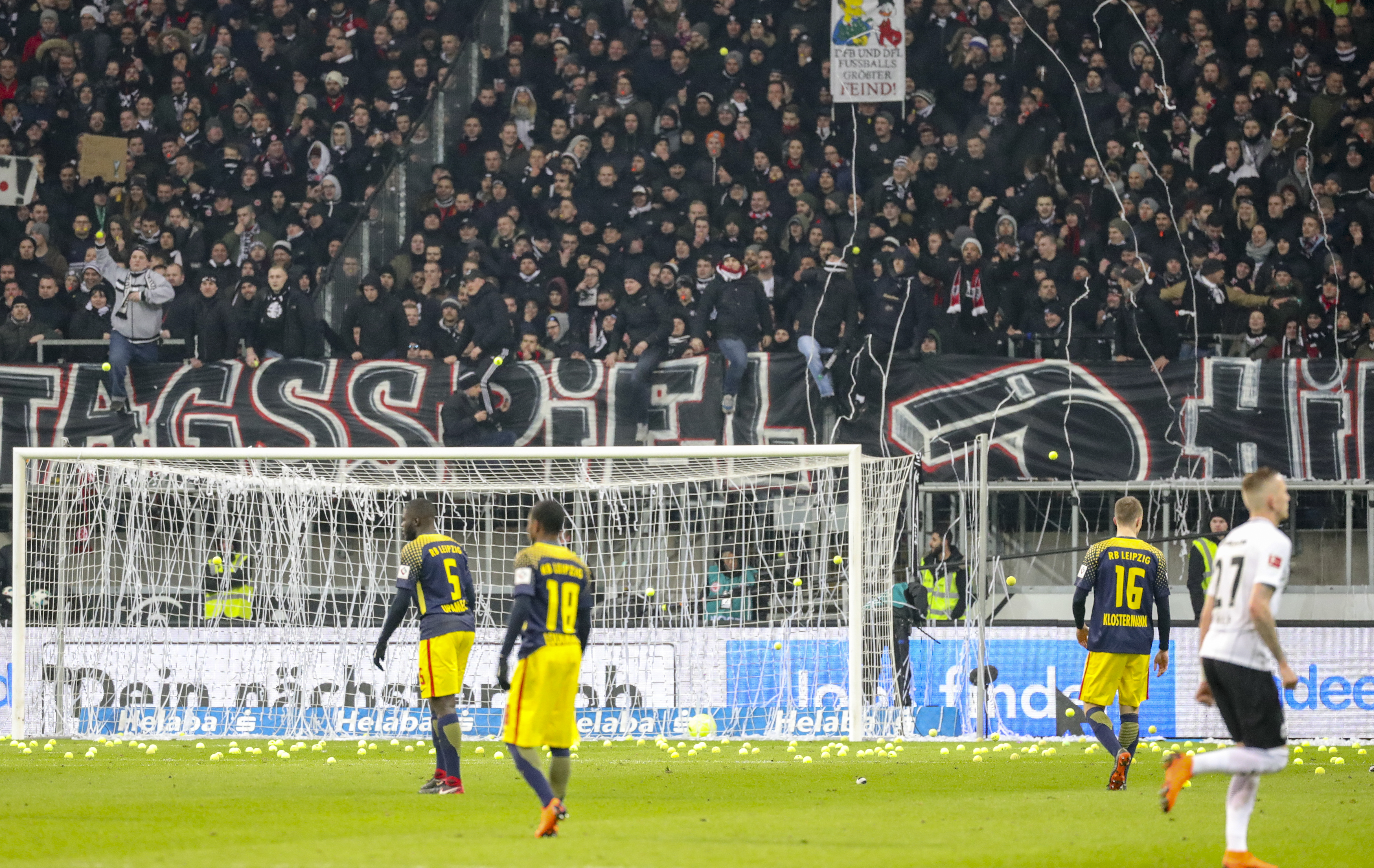 Germania, etapa 23. Scandal uriaș la Frankfurt - Leipzig 2-1, meciul care a tras cortina rundei: ”Lunea e pentru muncă” | VIDEO