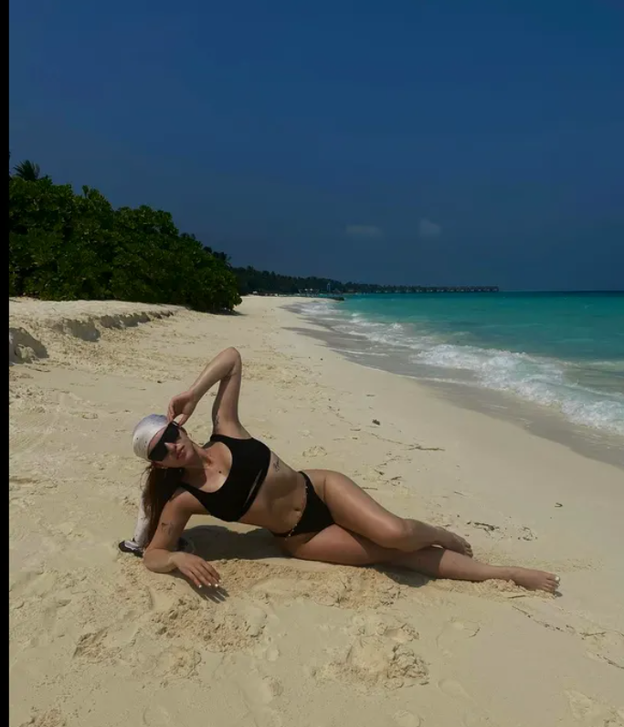 Cum arată Denisa, fata cea mare a lui Gabi Balint. Are 24 de ani și a făcut senzație la plajă