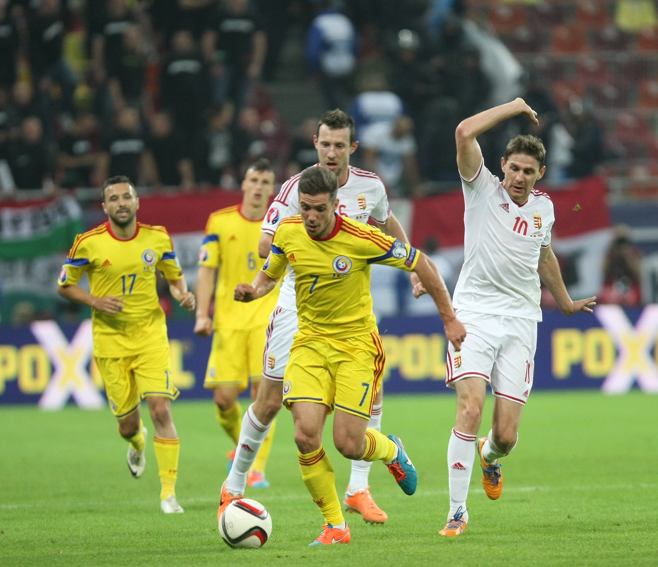 LIVE BLOG / FOTO&VIDEO. MECIUL ANULUI, ROMÂNIA - UNGARIA 1-1
