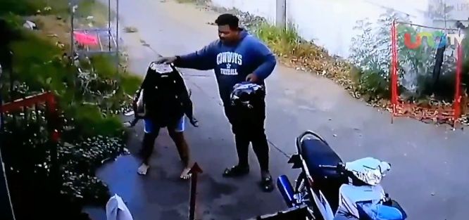 Poate fi desemnată cea mai bună soție din lume: și-a cărat în spate soțul beat mort până-n pat | FOTO