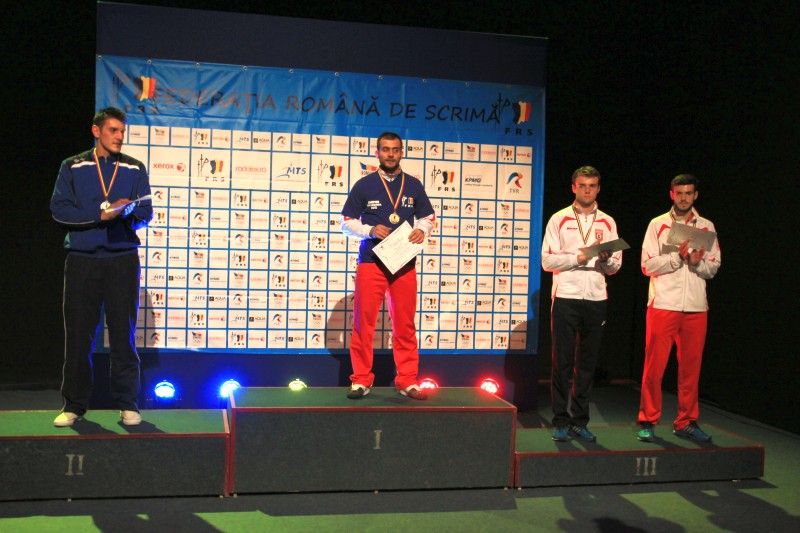 Simona Pop și Tibi Dolniceanu sunt campionii României la spadă, respectiv la sabie / FOTO
