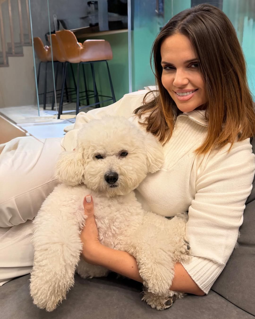 Imagini cu Cristina Șișcanu, după ce a slăbit 14 kilograme. Soția lui Mădălin Ionescu a îmbrăcat o rochie mini