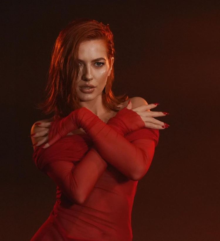 Lidia Buble le-a ascuns la început părinților cu ce se ocupă: „N-am avut curaj și nu am îndrăznit”. Ce i-a spus tatăl ei, după ce a aflat de la vecini