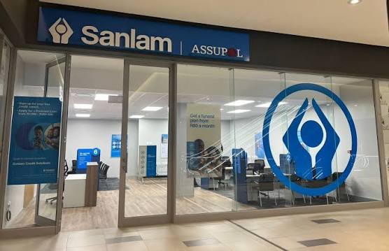 South Africa’s largest general insurer faces stock-market exit as Sanlam offers shareholders a 26.6% premium