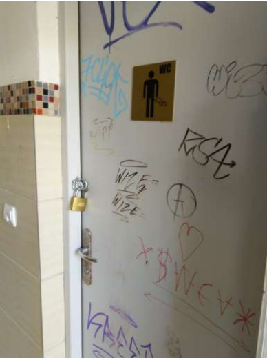 DSP București: amenzi pentru toaletele neîngrijite din parcurile sectorului 3