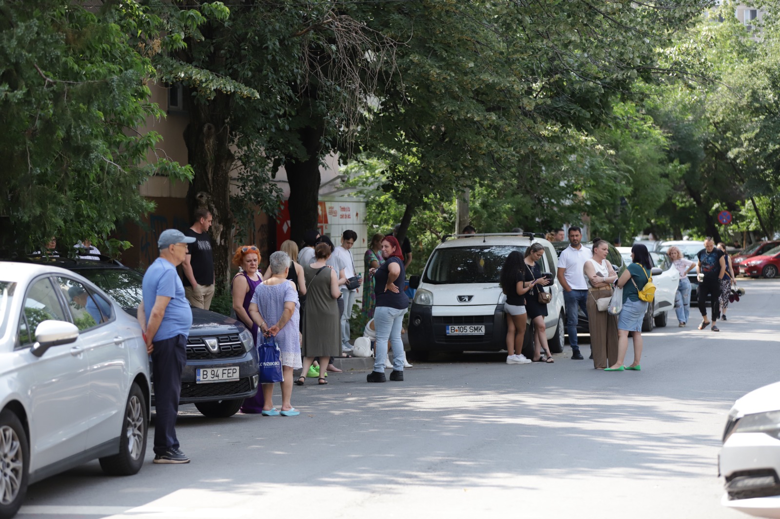 Evaluarea Națională 2026 la Română. Profesori ținuți „ostatici” până la 8 ore în școli: sindicatele acuză Ministerul de incompetență și răzbunări