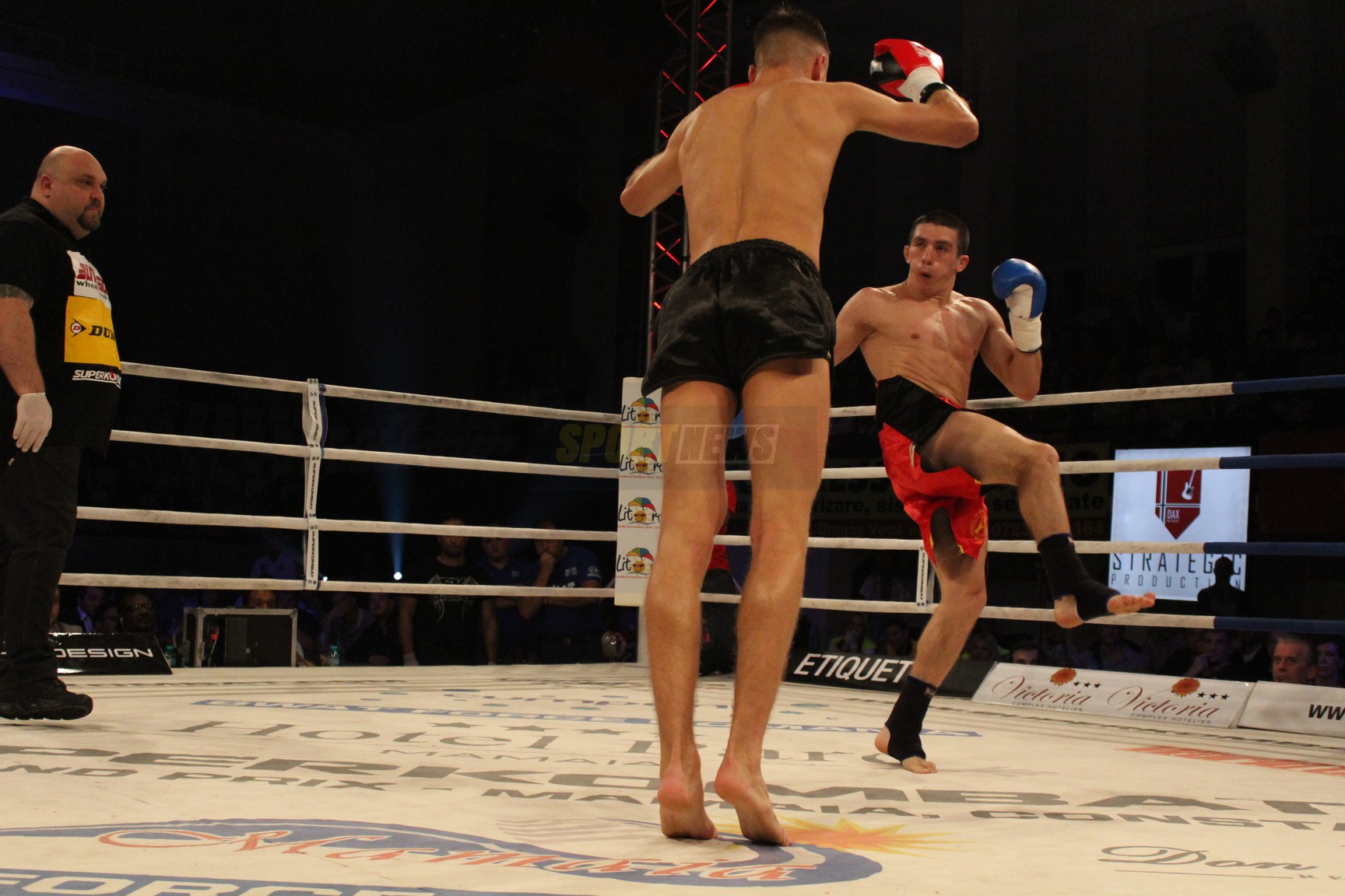 FOTO & VIDEO / Spaniolul Moises Baute a câștigat trofeul la Superkombat Constanța