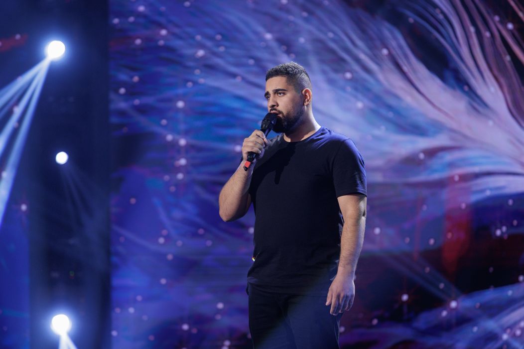 Cine este Ion Cozel de la „Românii au talent” 2025. Smiley și Pavel Bartoș au apăsat Golden Buzz pentru talentul său. „Un diamant neșlefuit”