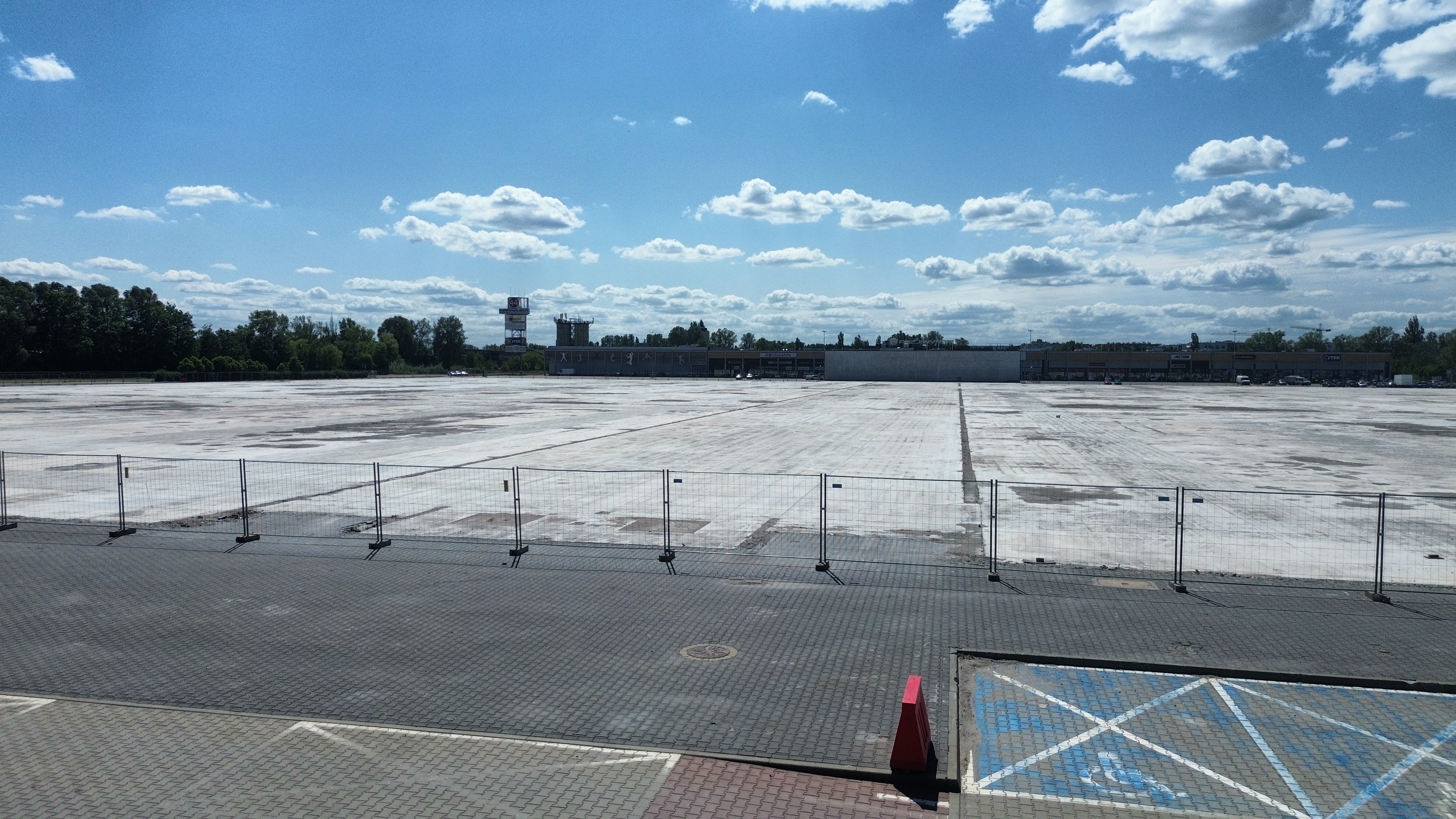 Zobaczyliśmy, jak teraz wygląda Marywilska 44