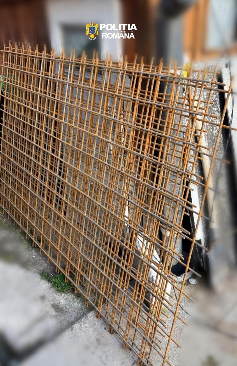 Mai mulți muncitori de pe șantierul feroviar Cluj-Oradea au furat materiale de construcție și aparatură și le-au ascuns la pensiunea unde erau cazați