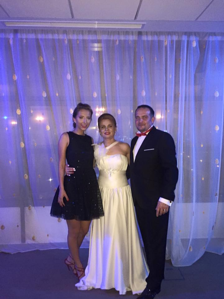 Otilia Bădescu şi soţul ei au spus "Da" în faţa lui Dumnezeu / GALERIE FOTO