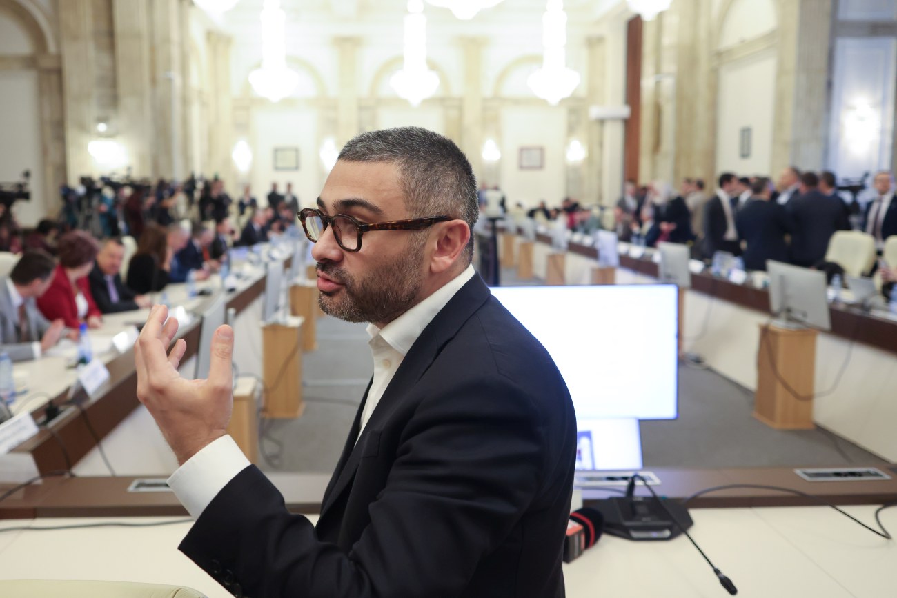 Scandal și blocaj la dezbaterea bugetului în Parlament. Amendamentul PSD pentru persoanele vulnerabile, respins de două ori. Grindeanu a convocat ședința coaliției joi, prezența lui Bolojan e incertă