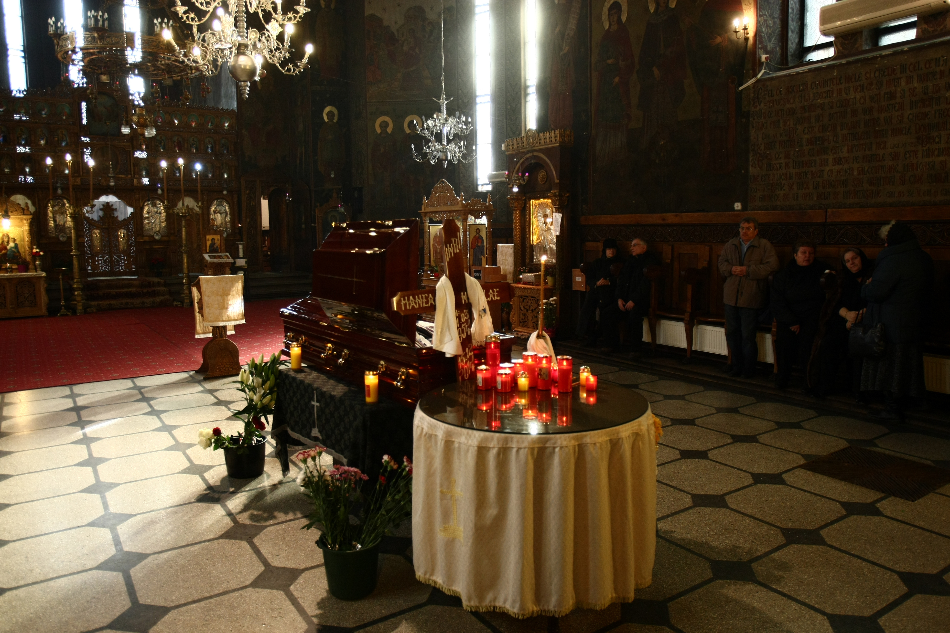 A MURIT NAE MANEA / Ultimul omagiu pentru ”Mutu” / GALERIE FOTO 