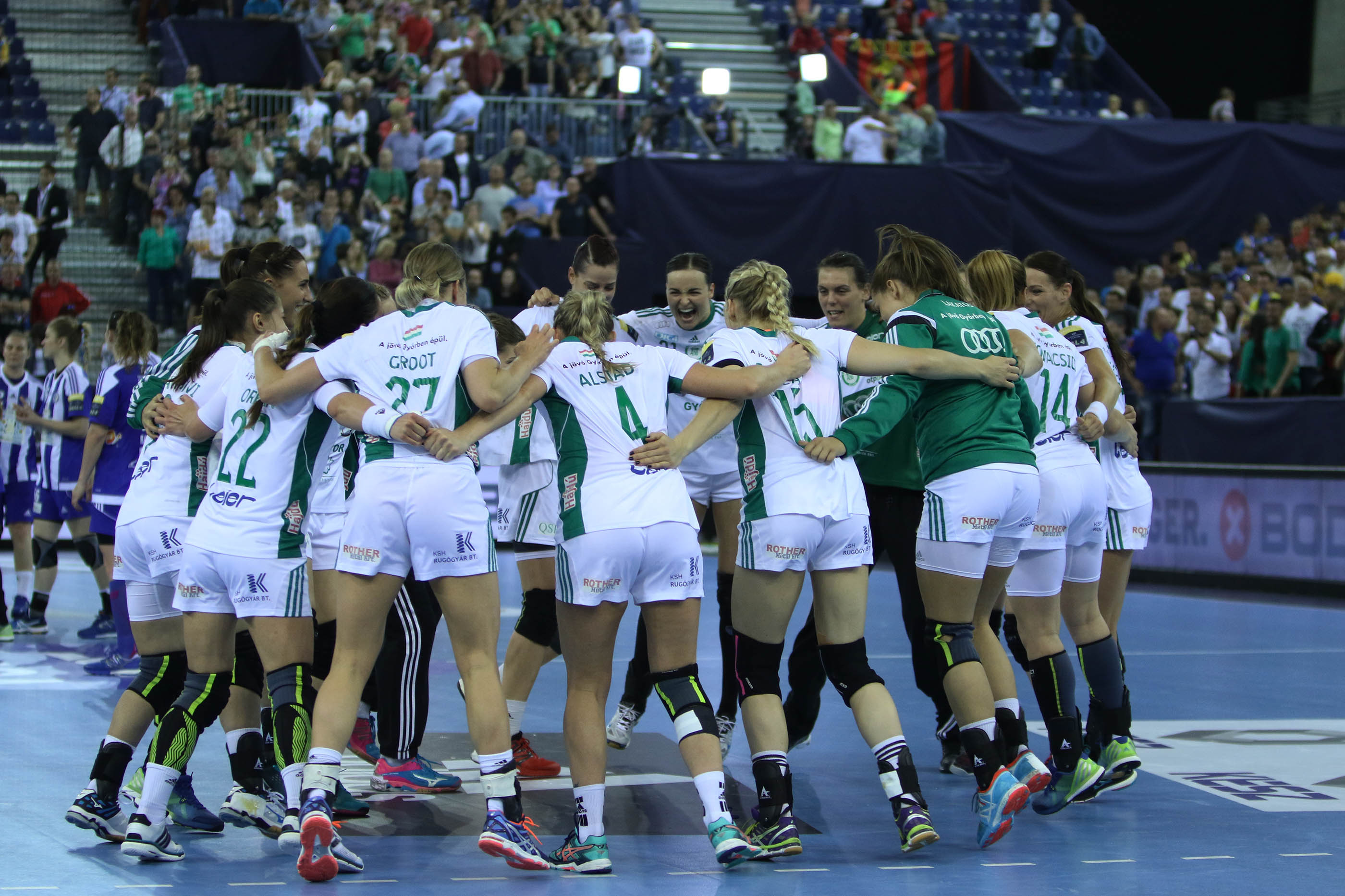 Handbal feminin, Final Four: Suntem finalişti! CSM București a învins Vardar și va juca pentru trofeul Champions League, cu Gyor / GALERIE FOTO