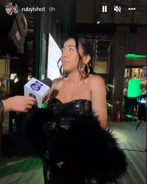 Ruby, apariție sexy la VIVA! Influencers Party. A îmbrăcat o rochie din folie alimentară: „Am făcut economie de resurse azi”