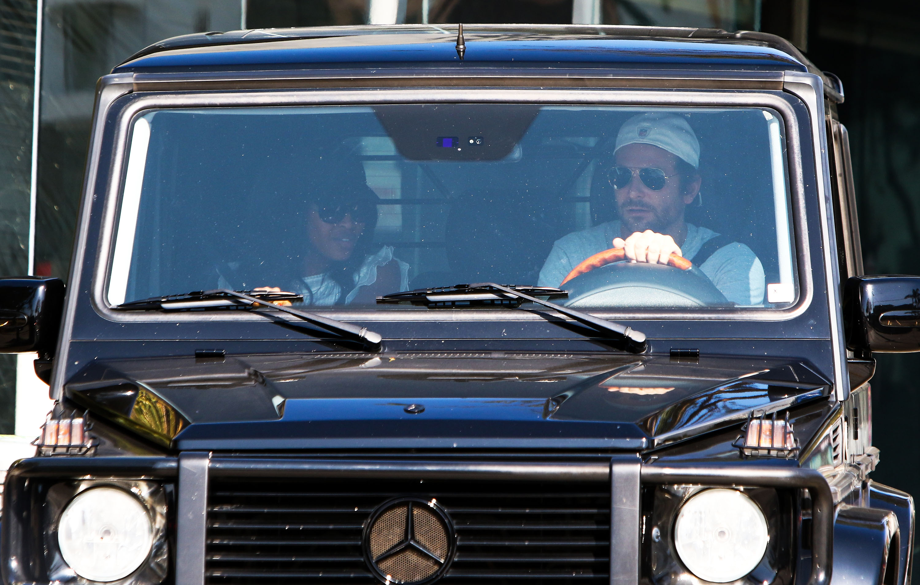 Bradley Cooper s-a despărțit de Irina Shayk? Actorul a fost surprins cu un alt fotomodel celebru | FOTO
