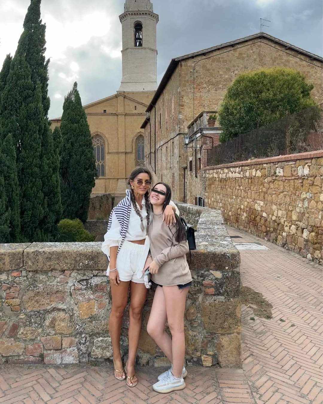 Decizia luată de Denisa Nechifor, fosta parteneră a lui Adrian Cristea, cu privire la fiica lor. „Va merge să studieze la Londra”