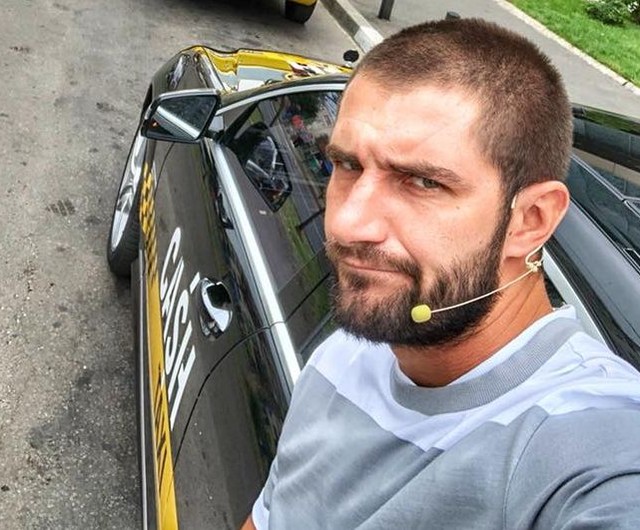 Cătălin Cazacu, săruturi pătimașe cu o blondă. Cum a fost surprins pe litoralul românesc, după despărțirea de Ramona Olaru