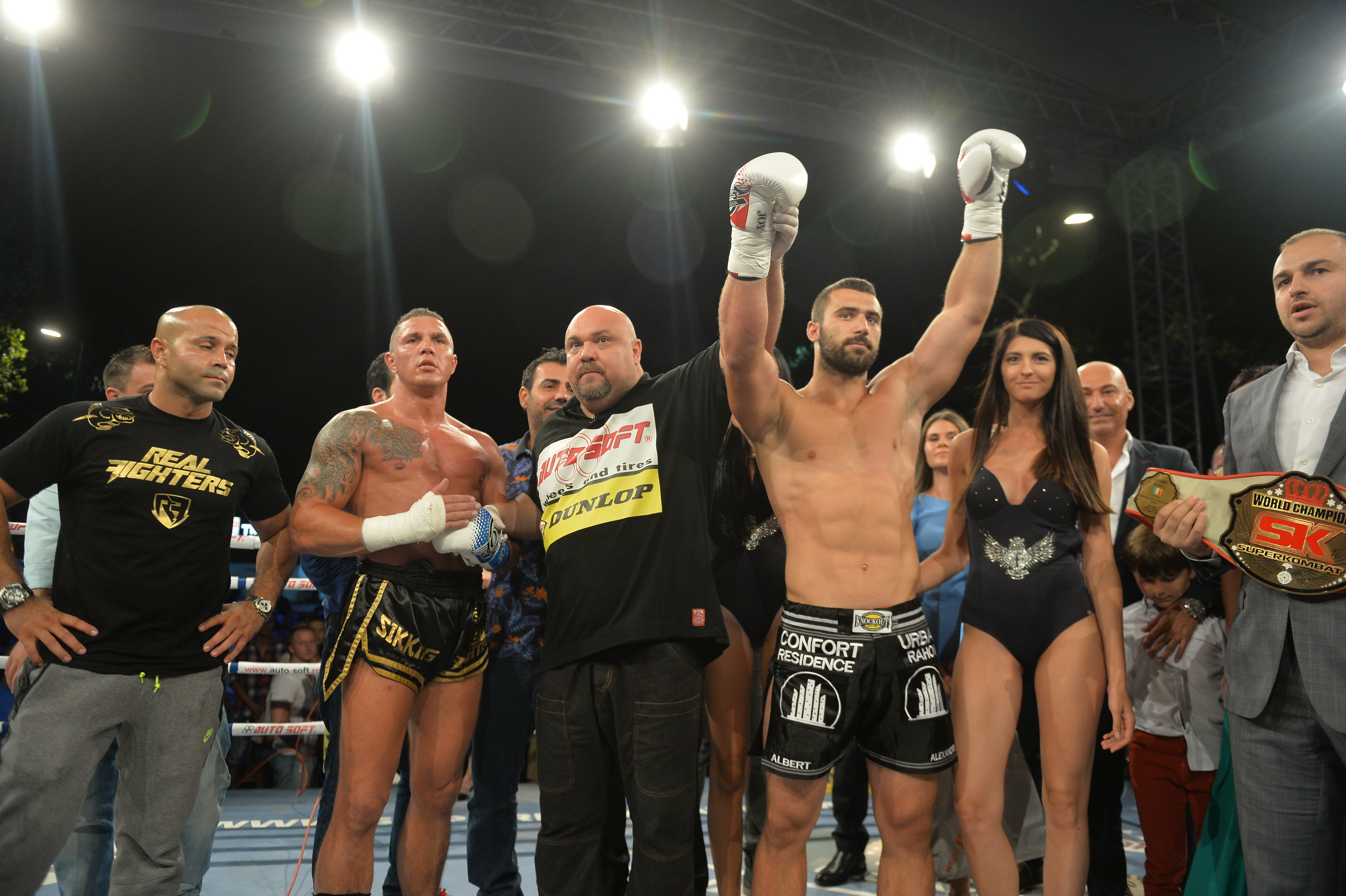 Andrei Stoica îşi păstrează centura de campion mondial / GALERIE FOTO&VIDEO