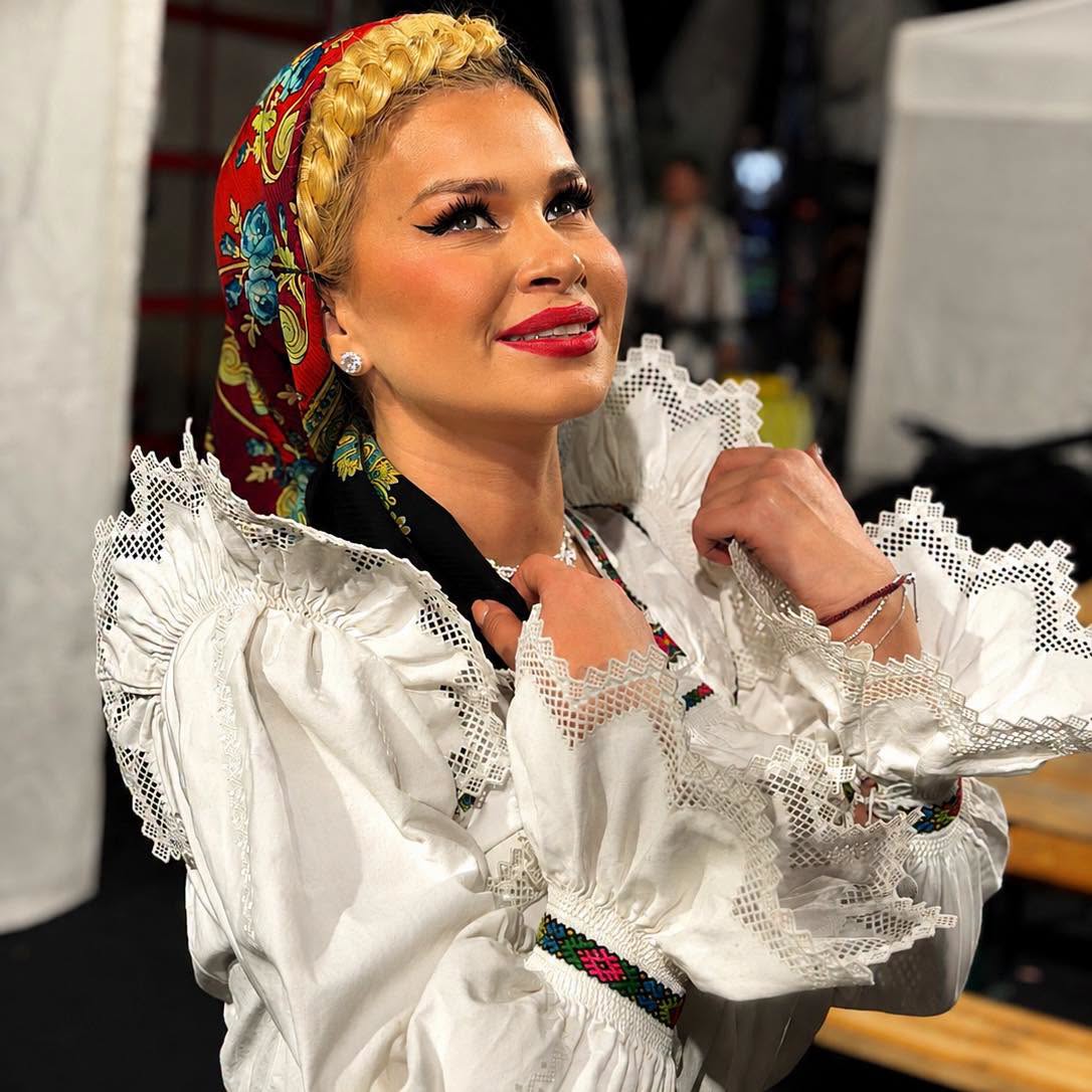 Cine este Oana Tomoiagă de la Asia Express, sezonul 9. Prietena Mirelei Vaida are o carieră în muzica populară