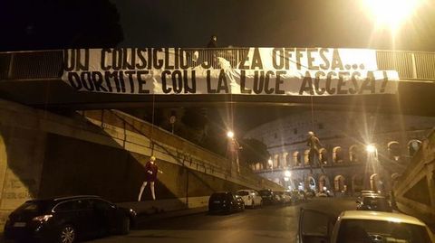 Fanii Romei, amenințări macabre la adresa jucătorilor după eșecurile cu rivala Lazio / GALERIE FOTO