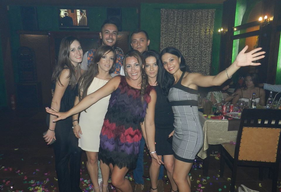 GALERIE FOTO / Cătălina Ponor şi-a sărbătorit ziua de naştere alături de familie, dar fără iubit
