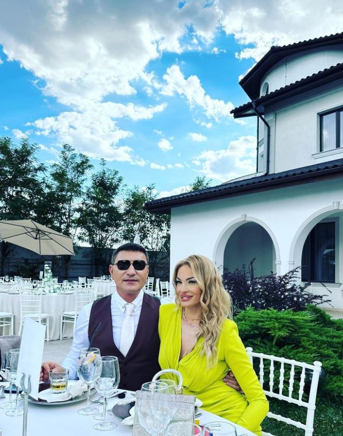 Gesturile făcute de Valentina Pelinel și Cristi Borcea de față cu toată lumea la un eveniment monden. Sunt căsătoriți de 5 ani