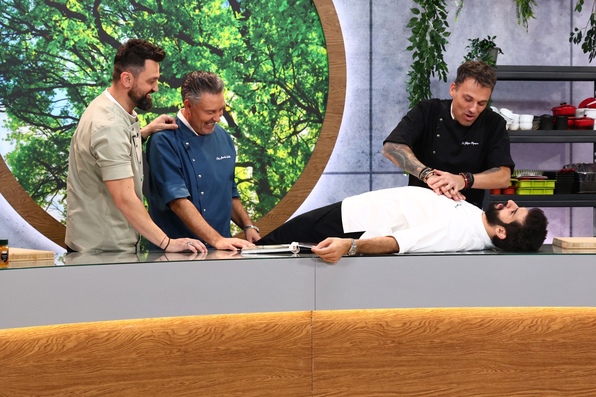„Chefi la cuțite”, sezonul 15 începe în această seară la Antena 1. Ce spune Irina Fodor despre jurați. „Se va simți din plin”