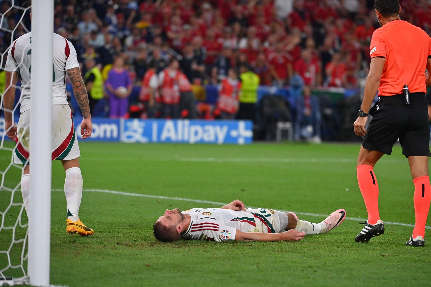 EURO 2024 | BBC a cerut scuze telespectatorilor şi a acuzat UEFA după reluările de la accidentarea lui Varga