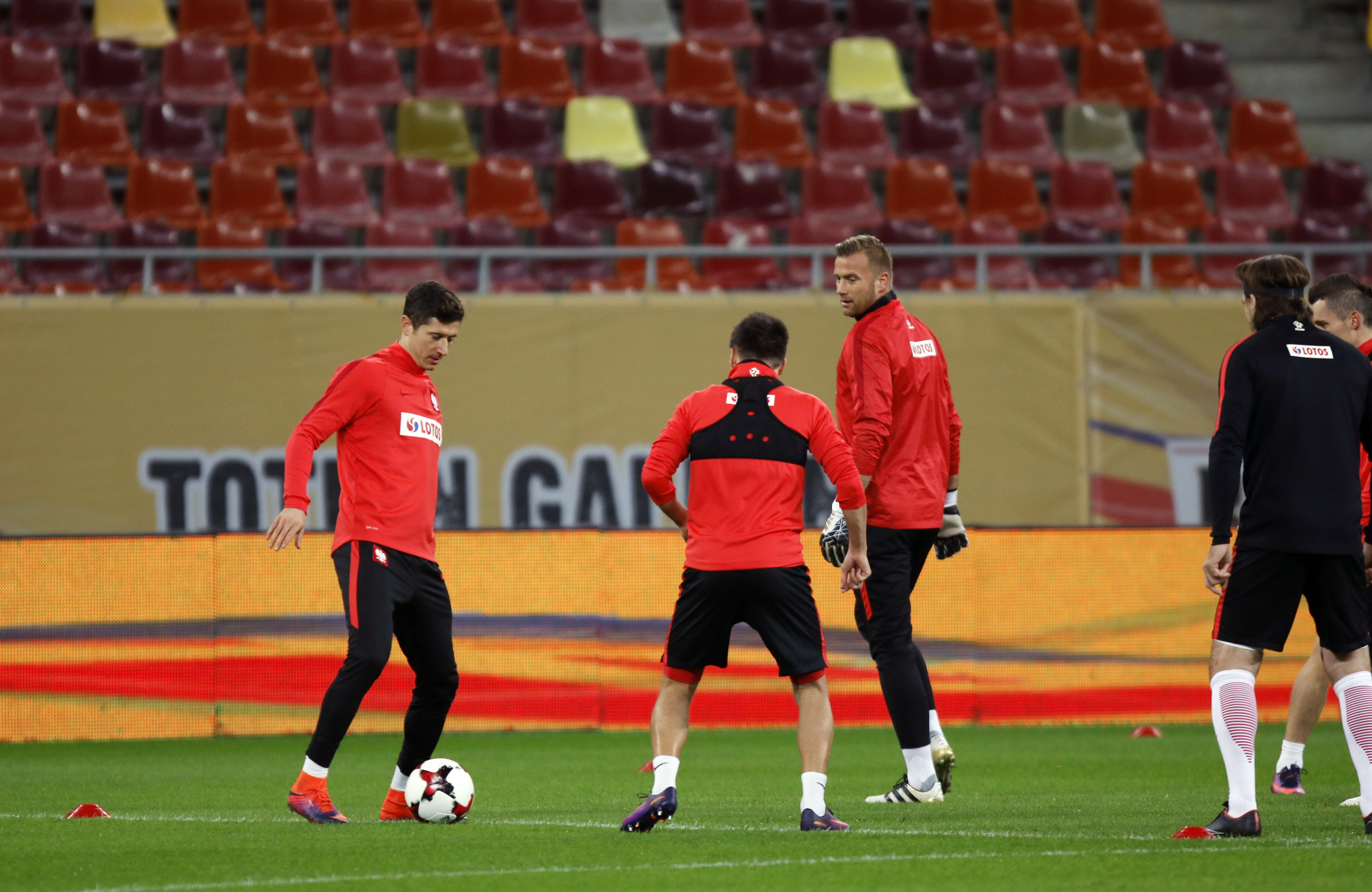România - Polonia (vineri, 21.45, TVR1), preliminariile CM 2018. VAN DAUM! Neamțul vrea să-i fiarbă pe polonezi! Numerele tricolorilor | LIVE BLOG