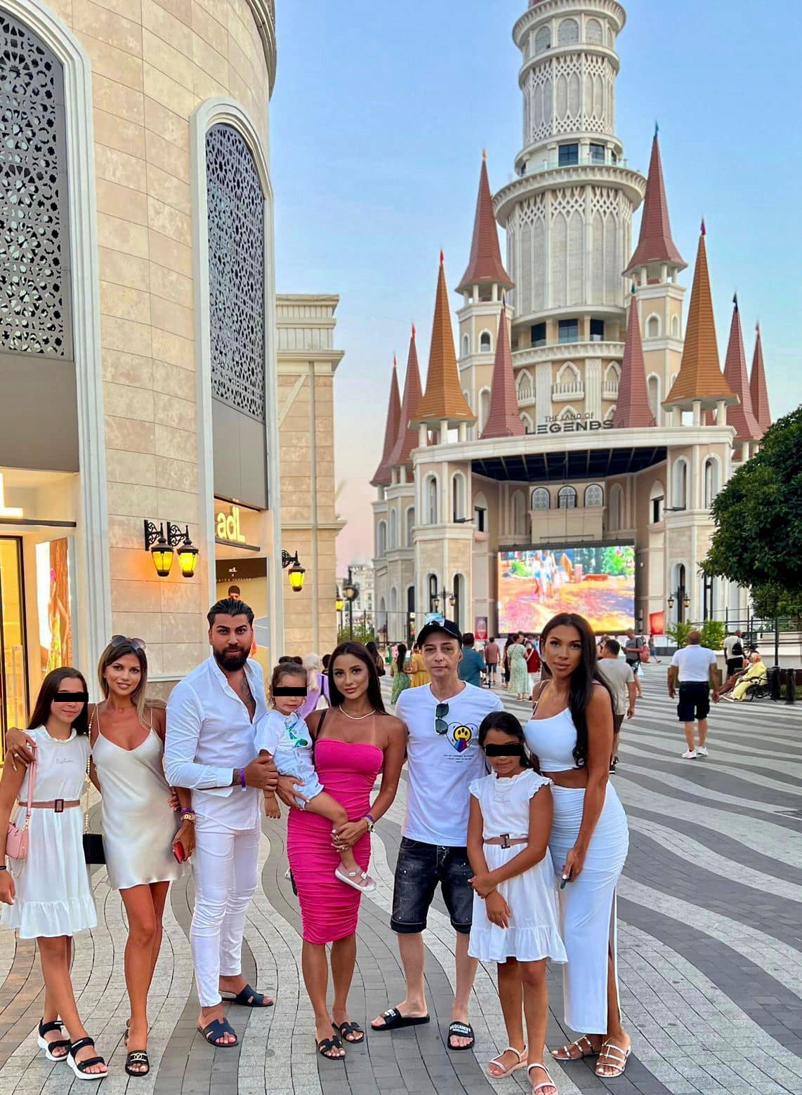 Cu cine a plecat în vacanță Raluca Pastramă, după zvonurile divorțului de Ibrahim. Se relaxează în Turcia