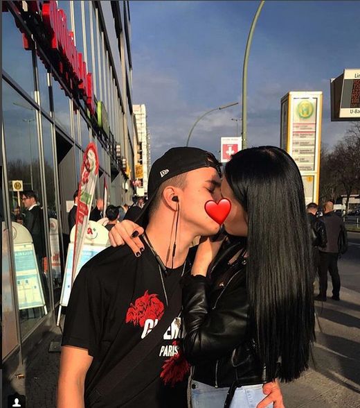 Băiatul lui Laurențiu Reghecampf este îndrăgostit lulea. Cum arată fata cu care iubește | FOTO