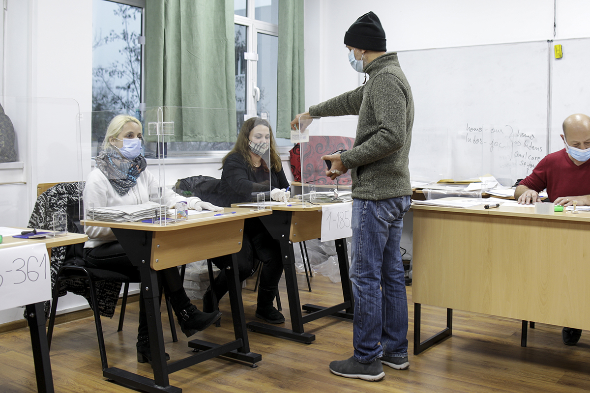 Cea mai slabă prezență la vot la alegerile parlamentare după Revoluție