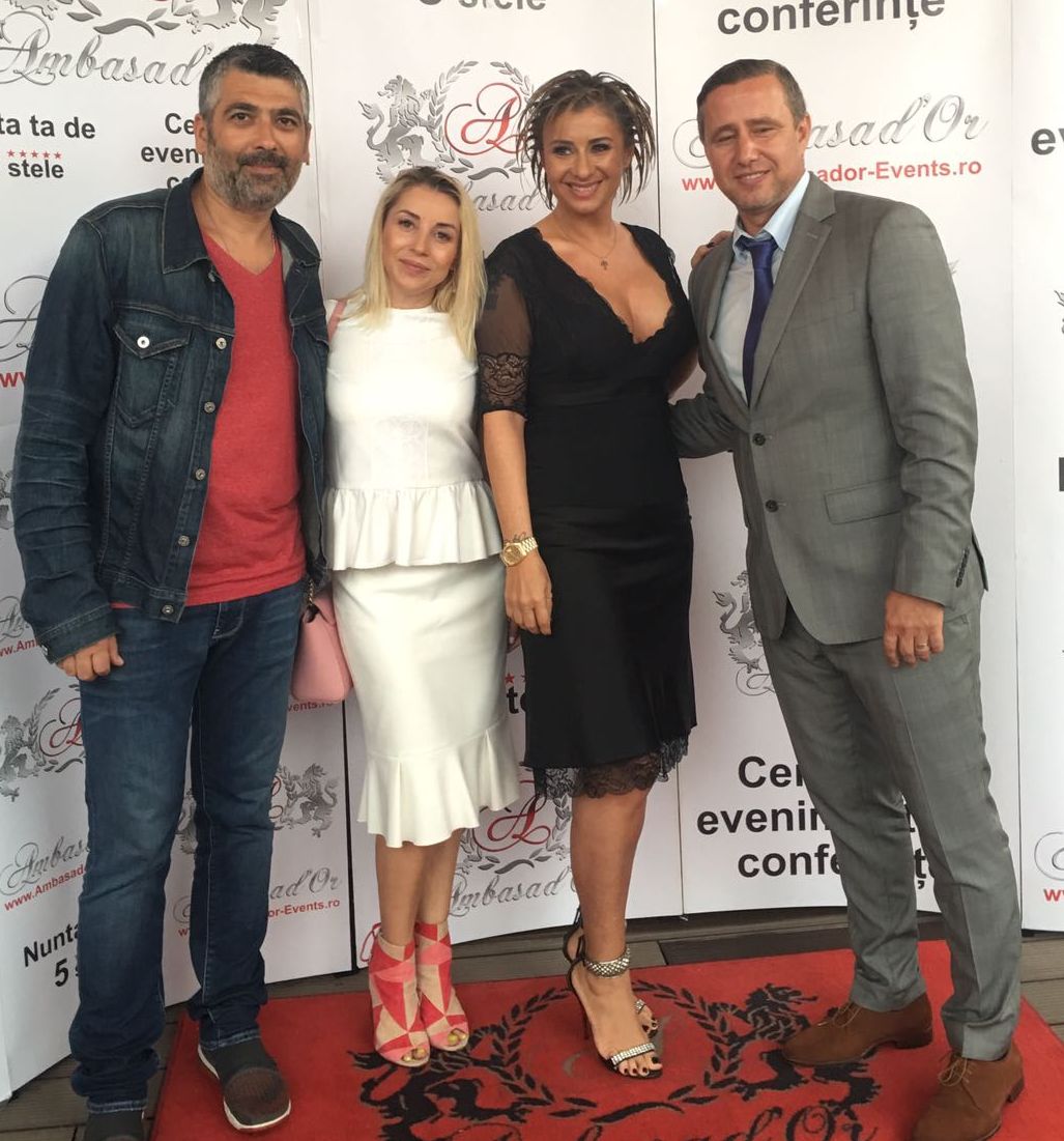 FOTOGRAFII EXCLUSIVE! Cum a apărut Andreea Tonciu la cheful de pomină al nașului ei