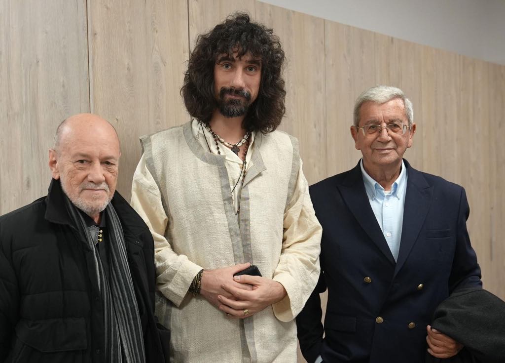 Invitați speciali la proiecția de Gală „De la Doină la Rembetiko – O rapsodie balcanică” . Cine a urcat pe scenă