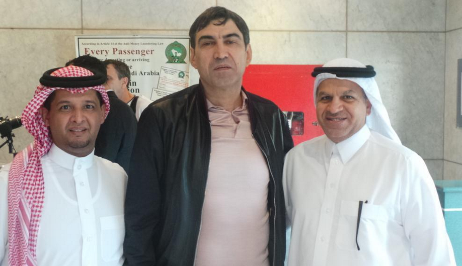 EXCLUSIV / Primele fotografii cu Victor Piţurcă de la sosirea în Arabia Saudită