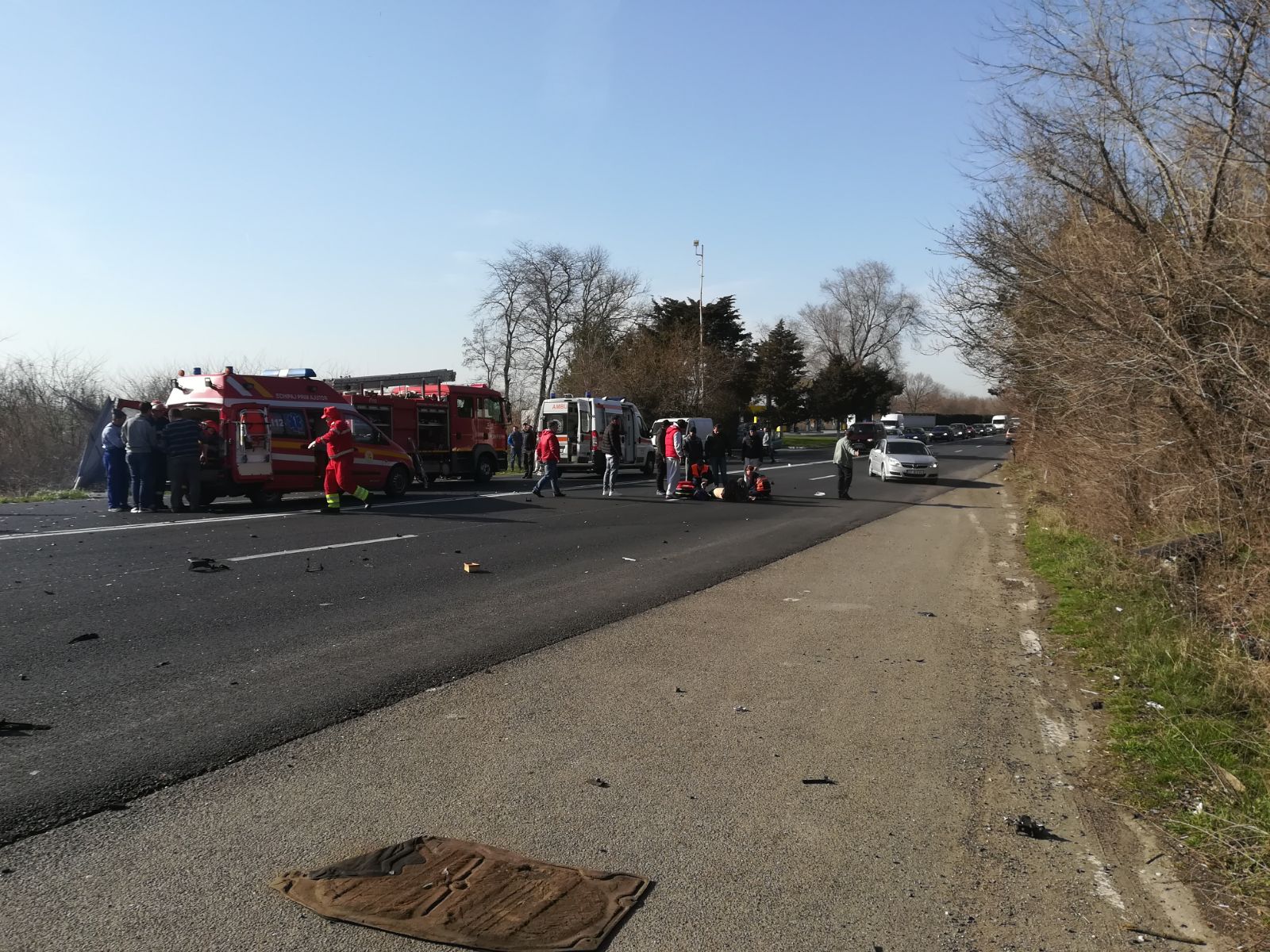 FOTO/ Șase răniți, într-un grav accident petrecut lângă Neptun. La fața locului intervine inclusiv elicopterul SMURD