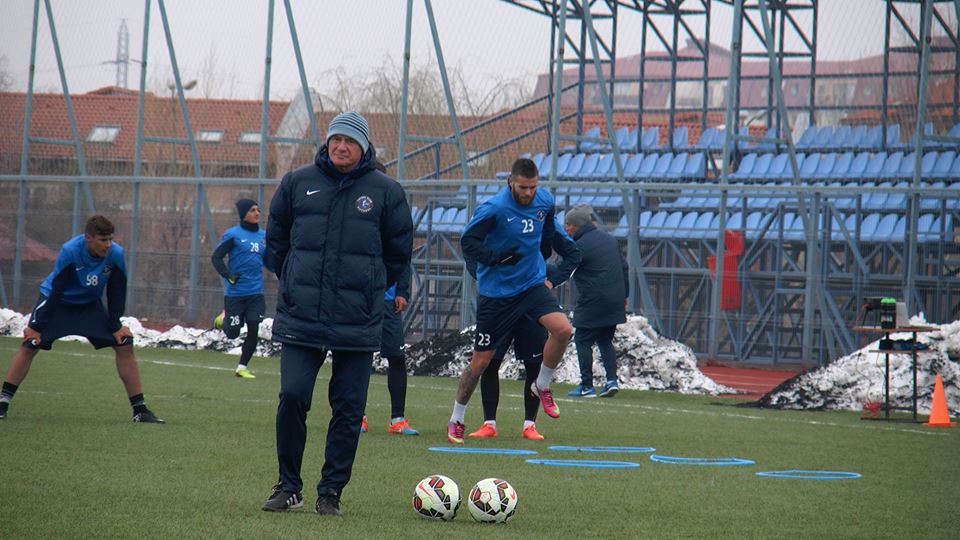 Hagi pregătește intens meciul cu Rapid, pentru a nu intra în hora retrogradării / FOTO&VIDEO