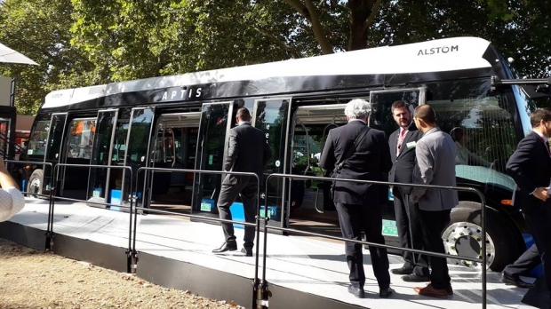 Cum arată autobuzul electric care poate circula 20 de ani fără reparaţii. Vine și în România? (FOTO)