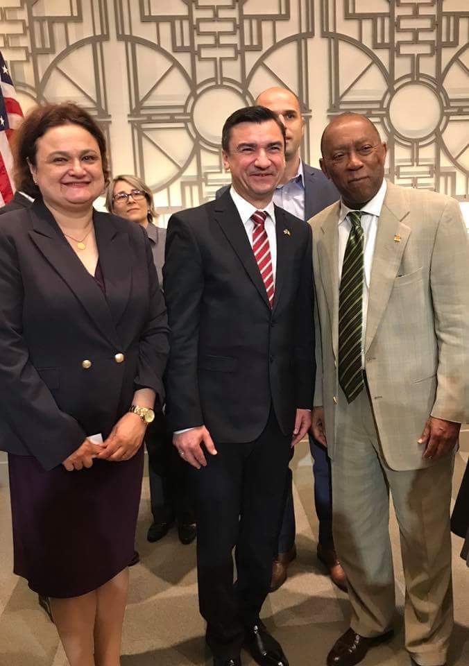 Iașiul se va înfrăți cu Houston. Memorandumul de cooperare, semnat în Statele Unite