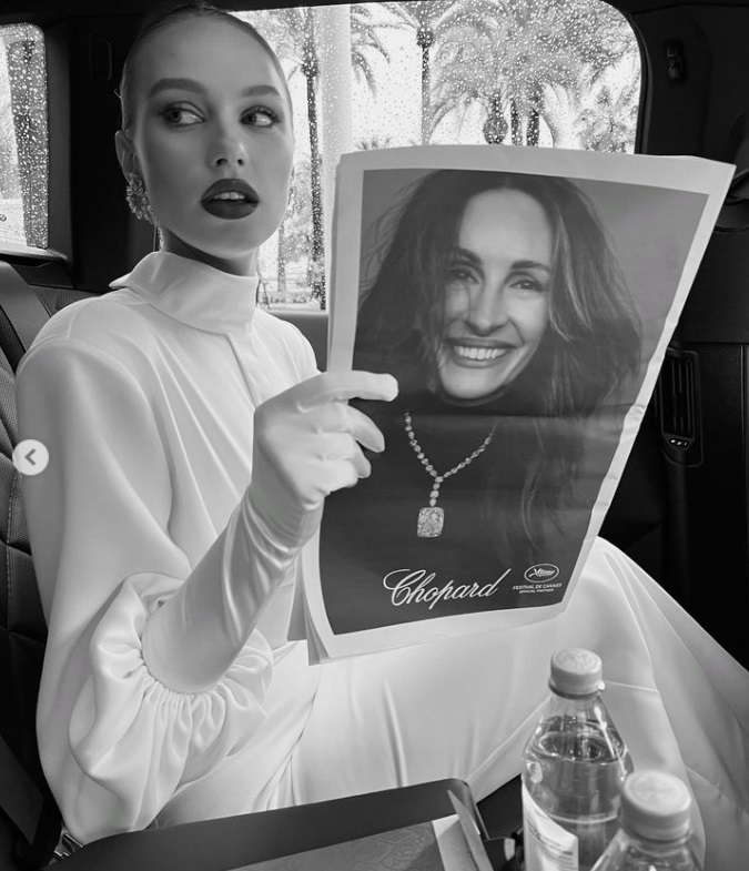 Românca de 28 de ani care a făcut furori la Cannes 2023. Cât costă rochia îmbrăcată de Gina Chirilă pe covorul roșu